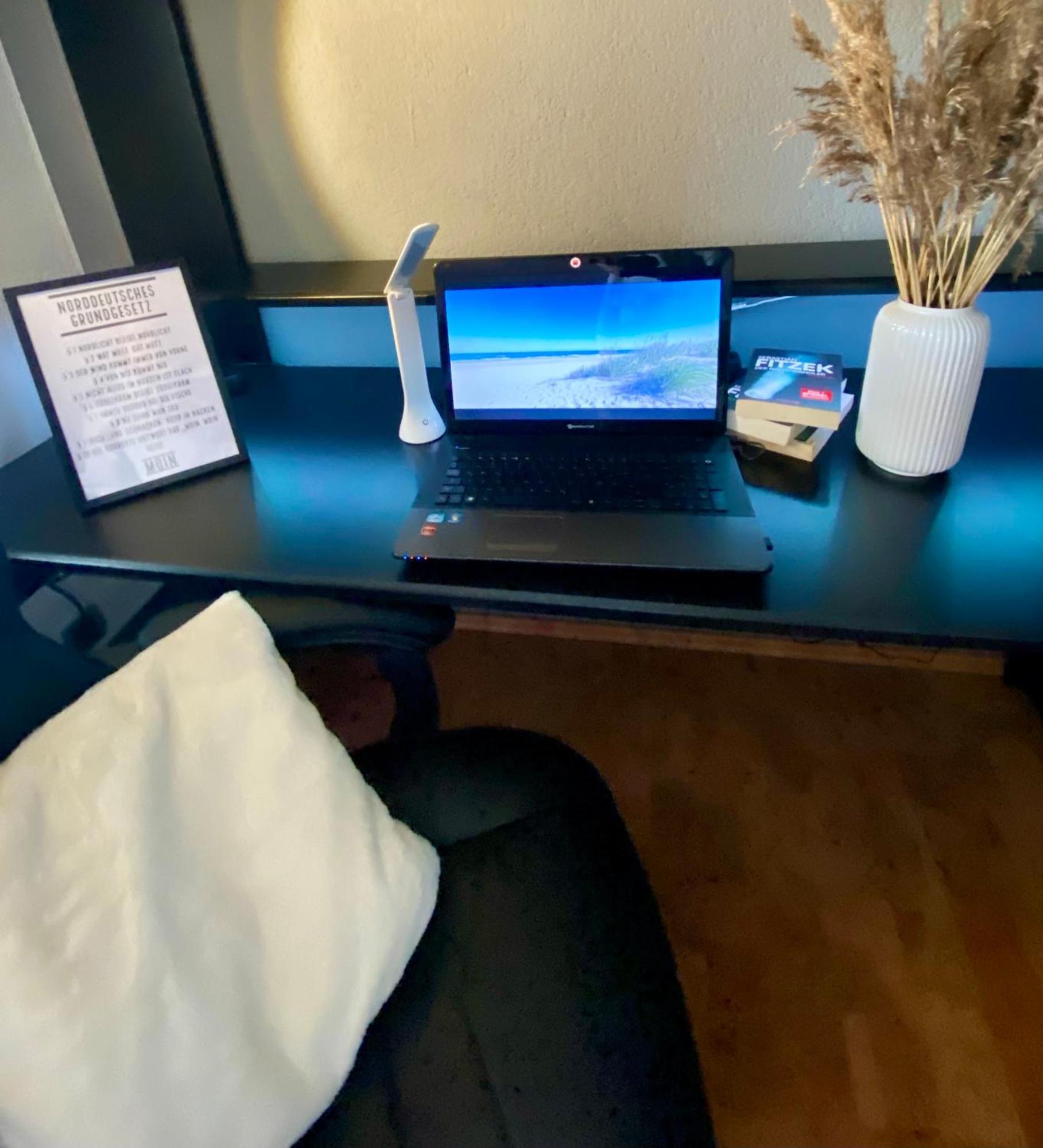 City Ferienwohnung Skyline - Mit Grossem Balkon & Xxl- Sofa Fuer Bis Zu 4 Personen 不来梅港 外观 照片